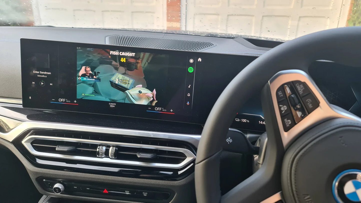 Boîte AI YouTube et Netflix pour BMW