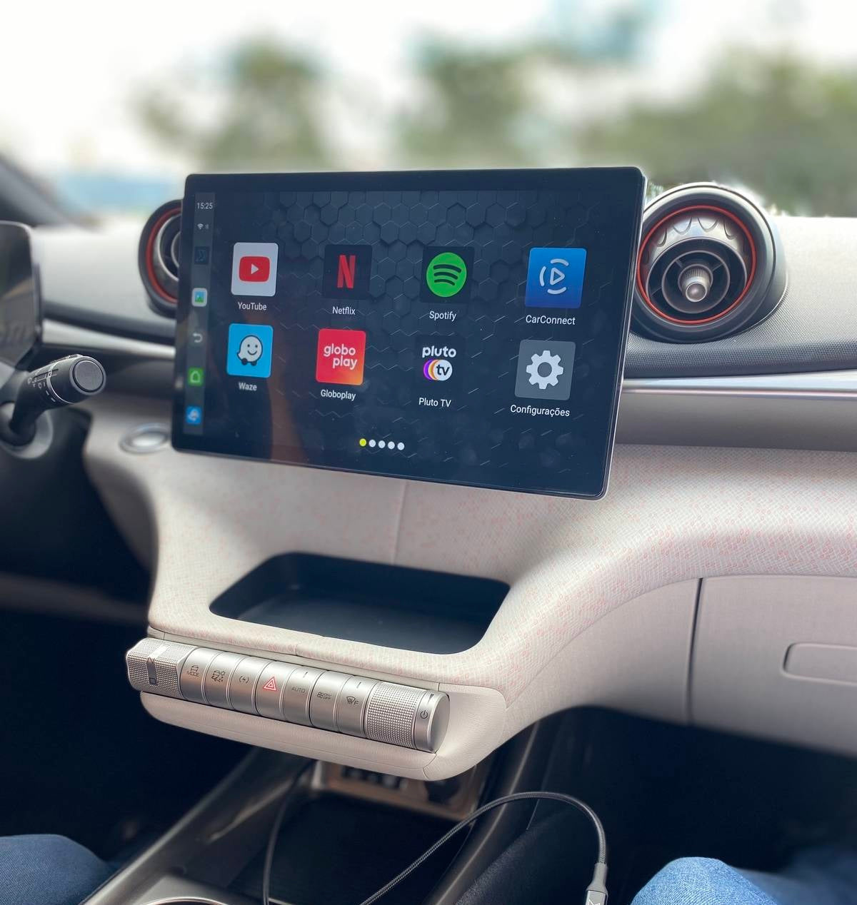 Boîte AI YouTube et Netflix pour BYD