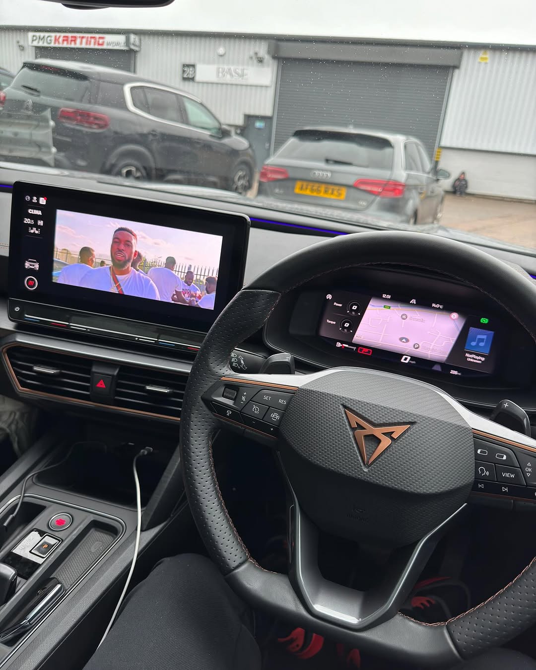 Youtube & Netflix AI-Box voor Cupra