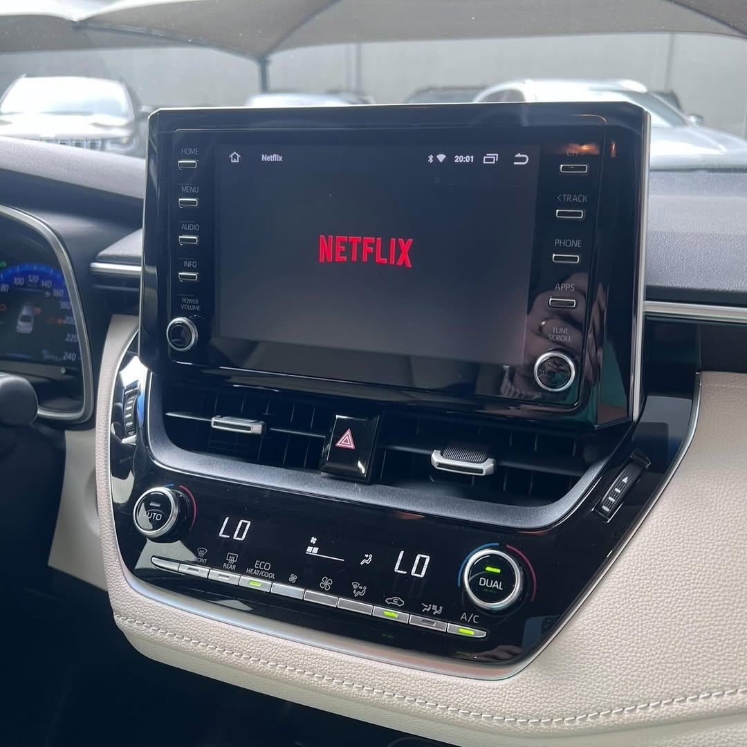 Boîte AI YouTube et Netflix pour Toyota