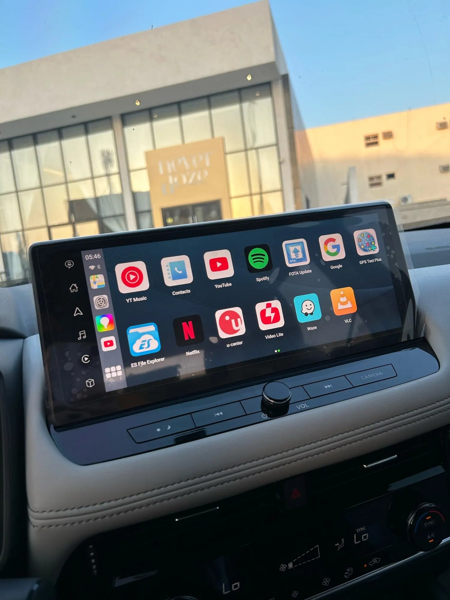 Boîte AI YouTube et Netflix pour Nissan