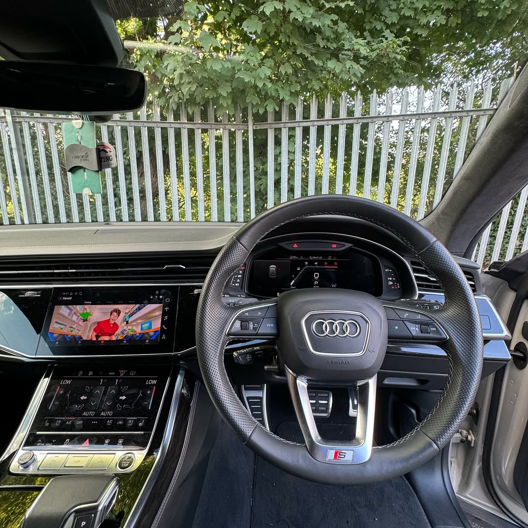 Boîte AI YouTube et Netflix pour Audi
