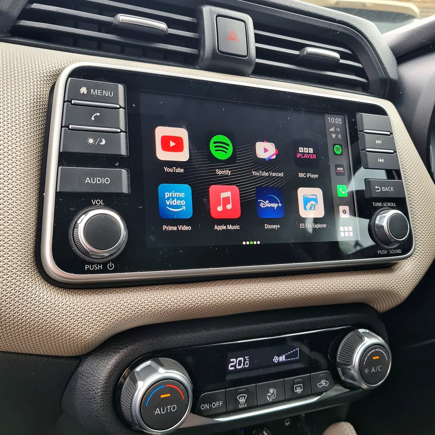 Boîte AI YouTube et Netflix pour Nissan